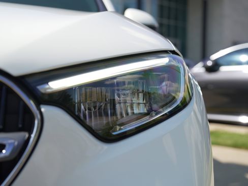 New 2026 Mercedes-Benz GLC 350e 4MATIC image 11