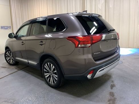 Used 2019 Mitsubishi Outlander SE AWD/4WD image 5