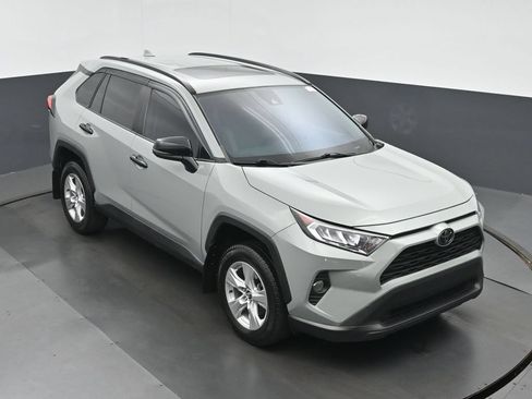 Used 2020 Toyota RAV4 XLE w/ Convenience Package AWD/4WD image 13