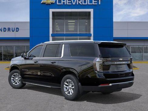 New 2026 Chevrolet Suburban LT w/ Comfort Package AWD/4WD image 3