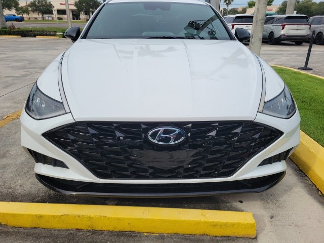 Used 2020 Hyundai Sonata SEL Plus FWD image 2