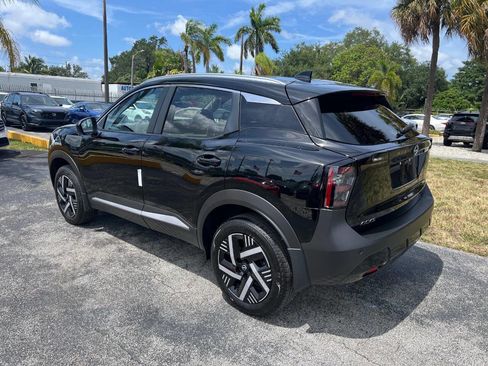 Used 2026 Nissan Kicks SV FWD image 7