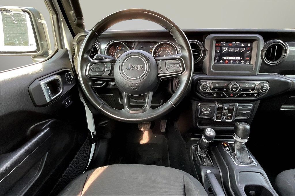 Used 2022 Jeep Gladiator Sport AWD/4WD image 9
