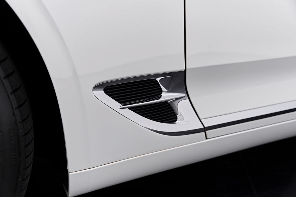Used 2023 Bentley Continental GT V8 AWD/4WD image 20