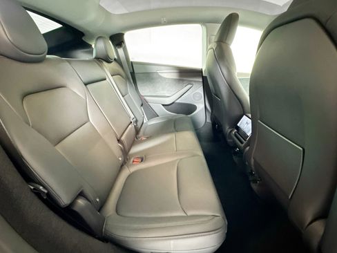 Used 2026 Tesla Model Y Long Range image 23