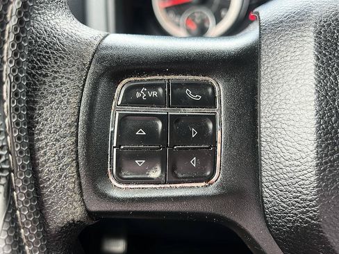Used 2017 RAM 1500 Express RWD image 14