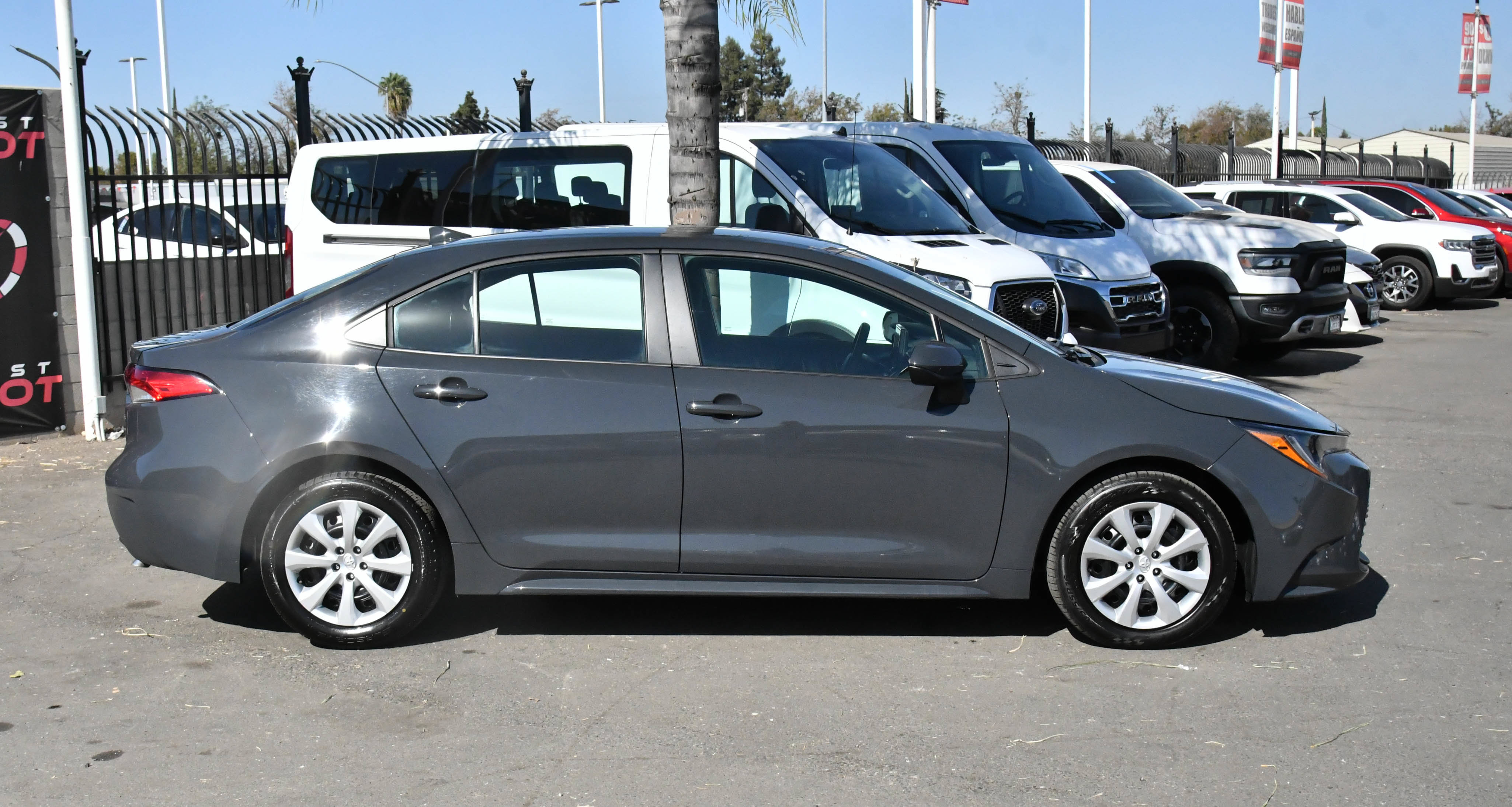 Used 2025 Toyota Corolla LE FWD image 9