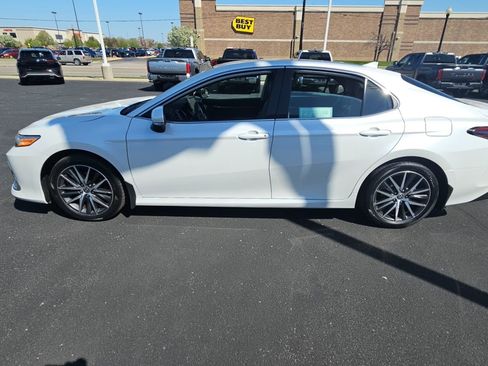 Certified 2023 Toyota Camry XLE w/ Cold Weather Package FWD image 6