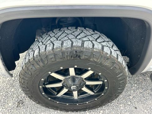 Used 2018 GMC Sierra 1500 SLT image 19