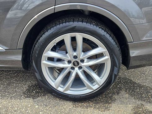 Certified 2025 Audi Q7 Premium Plus w/ Premium Plus Package image 3