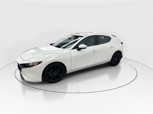 Used 2021 MAZDA MAZDA3 s image 4