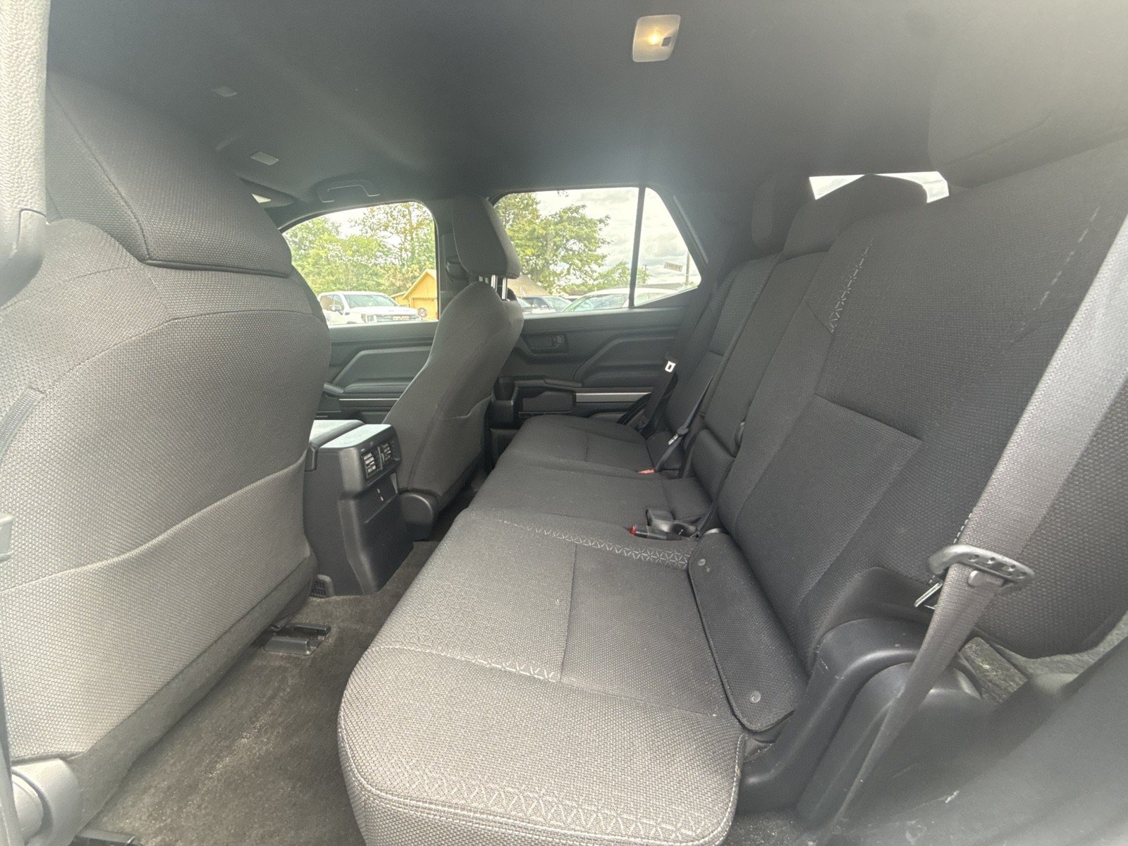 Used 2025 Toyota 4Runner SR5 AWD/4WD image 24