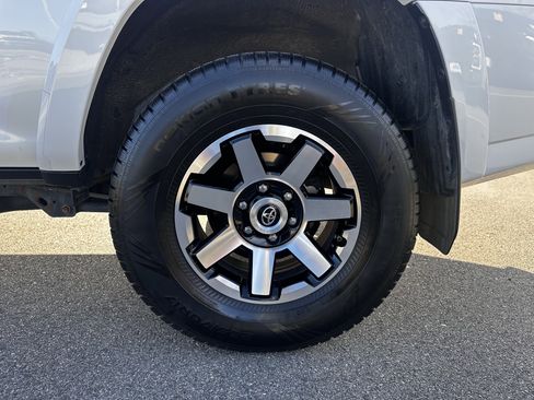 Used 2020 Toyota 4Runner TRD Off-Road Premium image 20