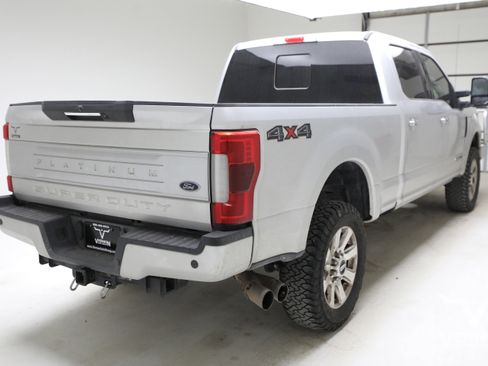 Used 2018 Ford F250 Platinum image 4