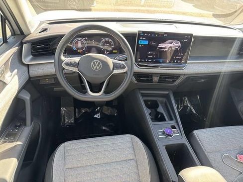 New 2025 Volkswagen Tiguan S FWD image 7