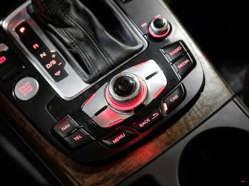 Used 2015 Audi A4 2.0T Premium Plus w/ Technology Package image 29