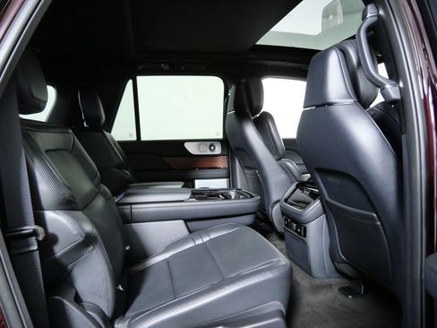 Used 2023 Lincoln Navigator L Reserve image 13
