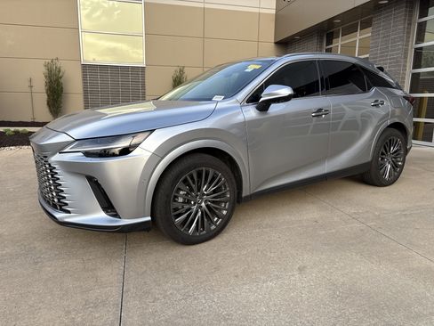 Used 2025 Lexus RX 350 w/ Convenience Package image 5