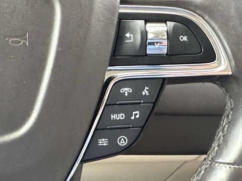 Used 2022 Lincoln Navigator Black Label AWD/4WD image 34