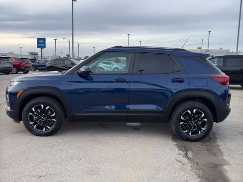Used 2023 Chevrolet TrailBlazer LT w/ Convenience Package image 6