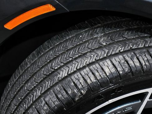 Used 2023 Mercedes-Benz E 350 4MATIC Sedan image 87