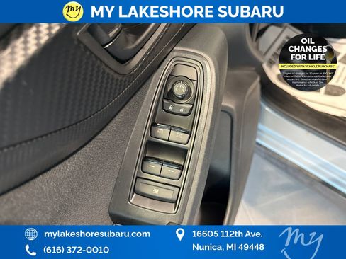 Used 2020 Subaru Crosstrek 2.0i AWD/4WD image 13
