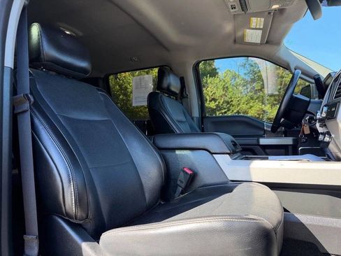 Used 2017 Ford F250 Lariat w/ Tow Technology Bundle image 21