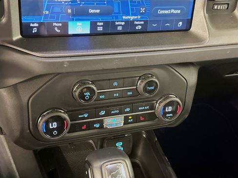 Used 2025 Ford Bronco Big Bend image 24