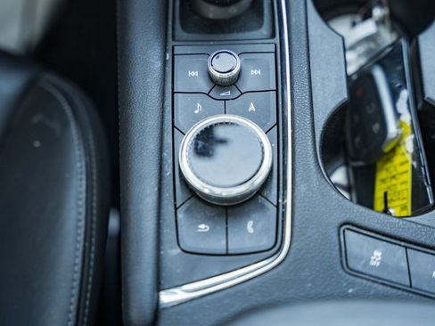 Used 2021 Cadillac XT6 Premium Luxury image 25