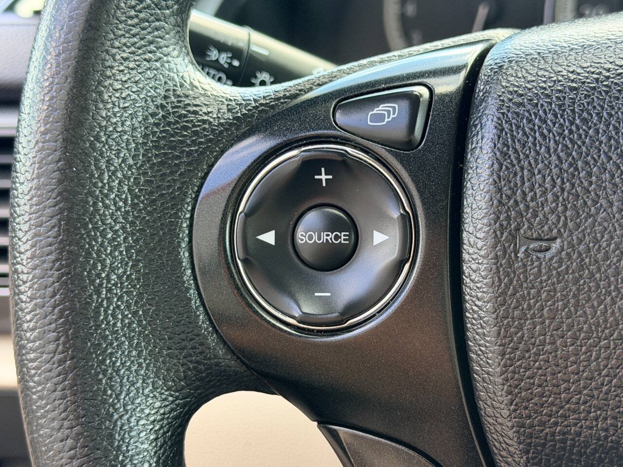 Used 2015 Honda Accord LX image 31