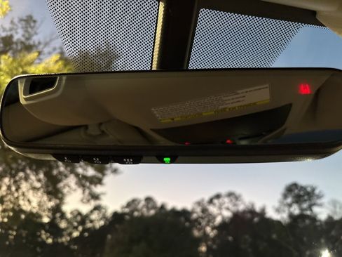 Used 2021 Subaru Outback Limited image 24