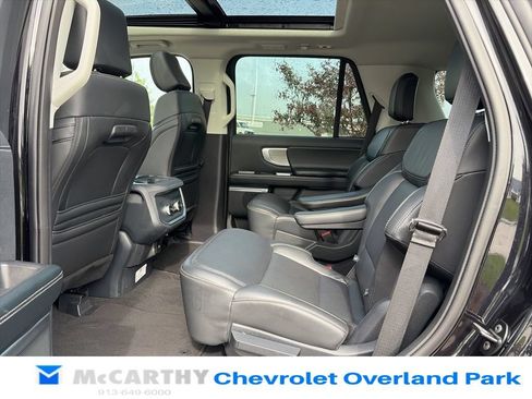 Used 2025 Ford Expedition Platinum AWD/4WD image 54