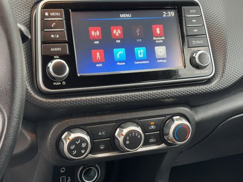 Used 2024 Nissan Kicks S image 23