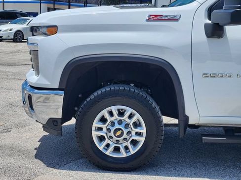 Used 2025 Chevrolet Silverado 2500 LT w/ All Star Edition AWD/4WD image 8