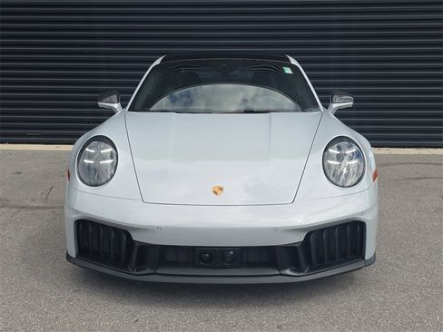 Used 2025 Porsche 911 Carrera 4 GTS image 10