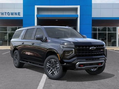 New 2026 Chevrolet Suburban Z71 w/ Z71 Off-Road Package AWD/4WD image 7