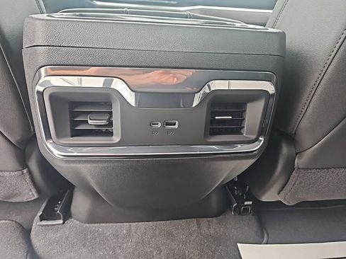 New 2026 GMC Sierra 1500 SLT w/ SLT Convenience Package image 19