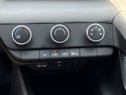 Certified 2026 Hyundai Elantra SE FWD image 24