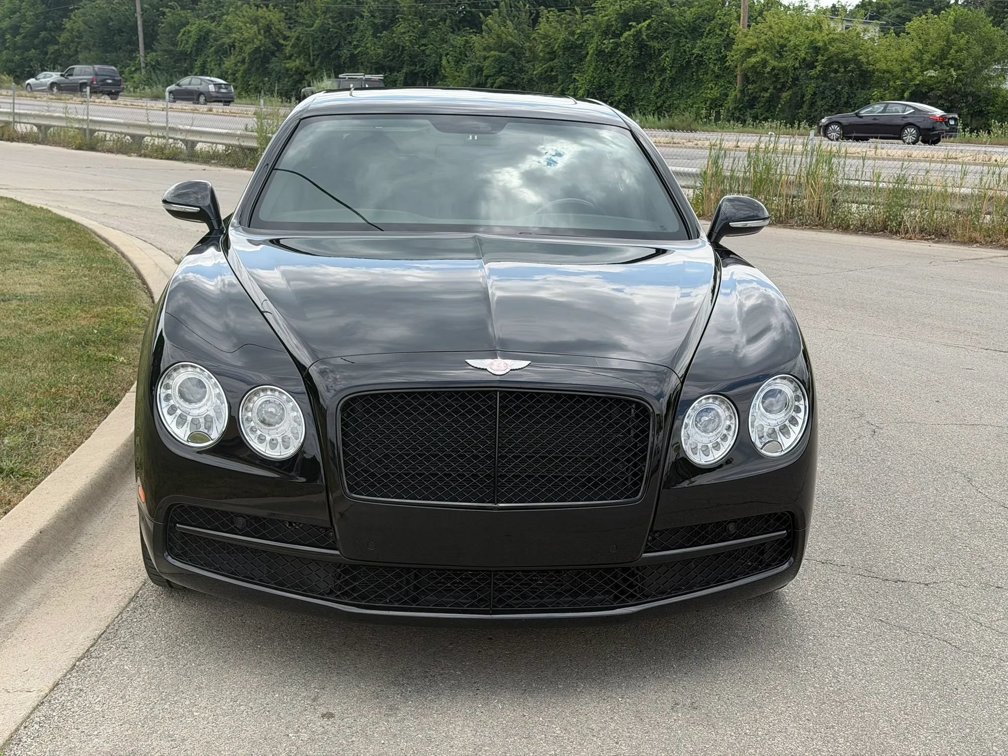 Used 2016 Bentley Flying Spur V8 AWD/4WD image 8