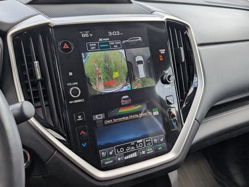 Used 2023 Subaru Ascent Touring AWD/4WD image 16