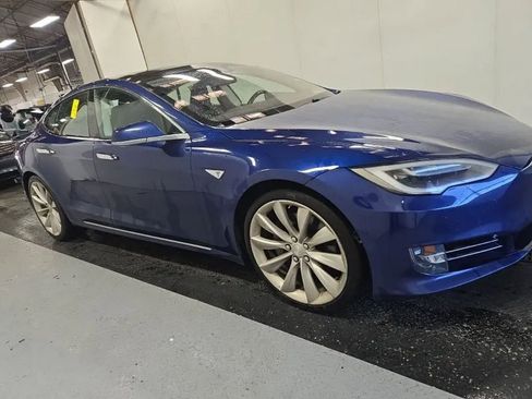 Used 2016 Tesla Model S 90D image 2