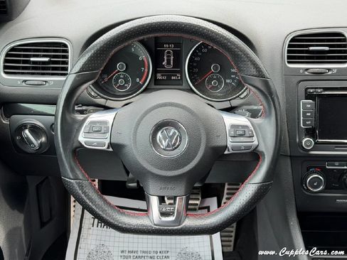 Used 2011 Volkswagen Golf 4-Door FWD image 20