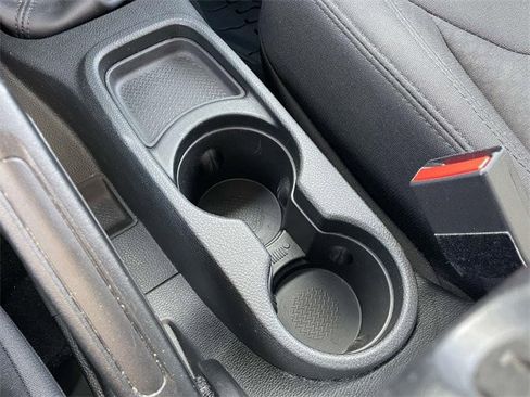 Used 2018 Jeep Wrangler Sport image 16