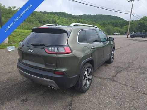 Certified 2021 Jeep Cherokee Limited w/ Elite Package AWD/4WD image 7