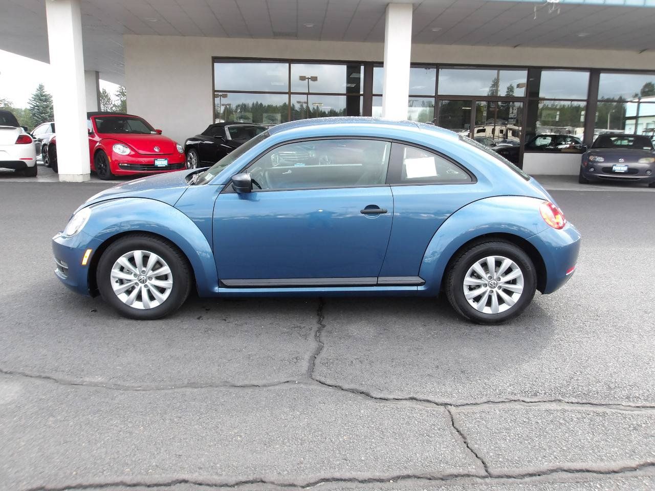 Used 2016 Volkswagen Beetle 1.8T FWD image 2