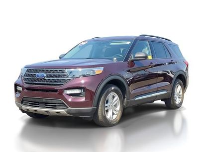 Certified 2023 Ford Explorer XLT w/ Equipment Group 202A