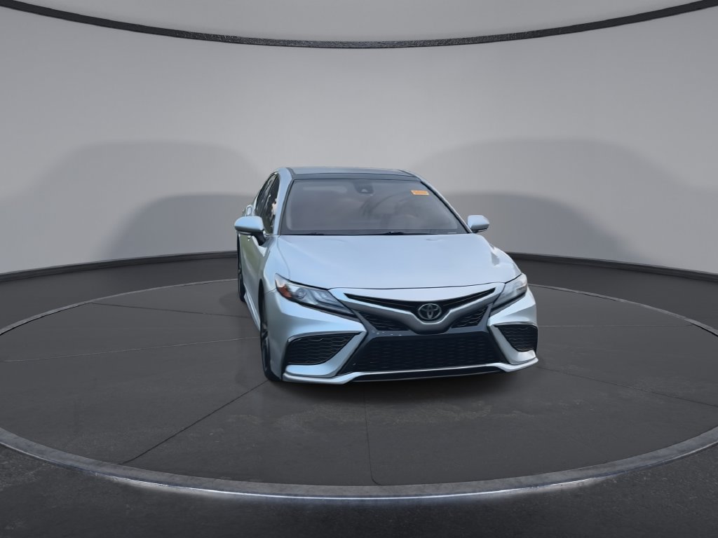 Used 2022 Toyota Camry XSE w/ Navigation Package FWD image 3