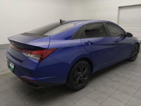 Used 2021 Hyundai Elantra SEL image 9