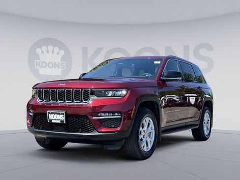 Used 2024 Jeep Grand Cherokee Limited w/ Luxury Tech Group II AWD/4WD image 1