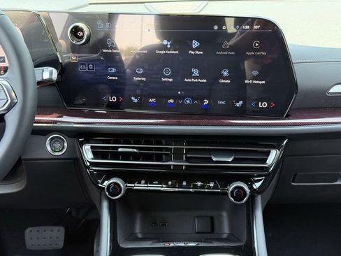 New 2026 Chevrolet Traverse Z71 w/ Enhanced Driving Package image 16